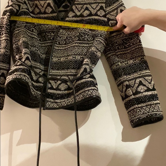 🆕 NWT Tribal Tapestry textured Jacket !!! - Picture 7 of 10